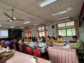 4. เข้าร่วมประชุมคณะกรรมการและคณะทำงานพัฒนาคุณภาพชีวิตระดับอำเภอ (พชอ.)